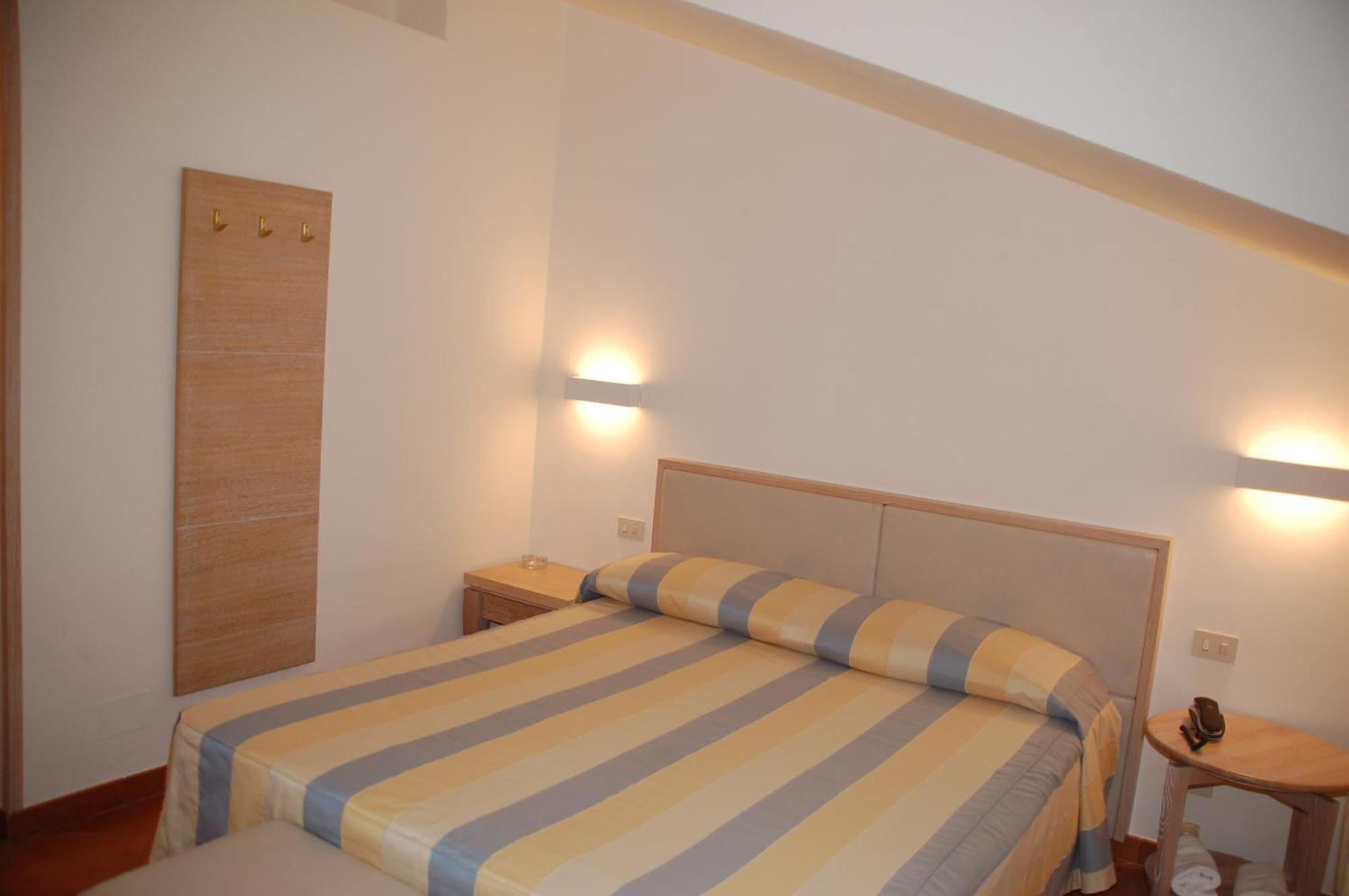 Hotel Miramare Castiglione della Pescaia Buitenkant foto