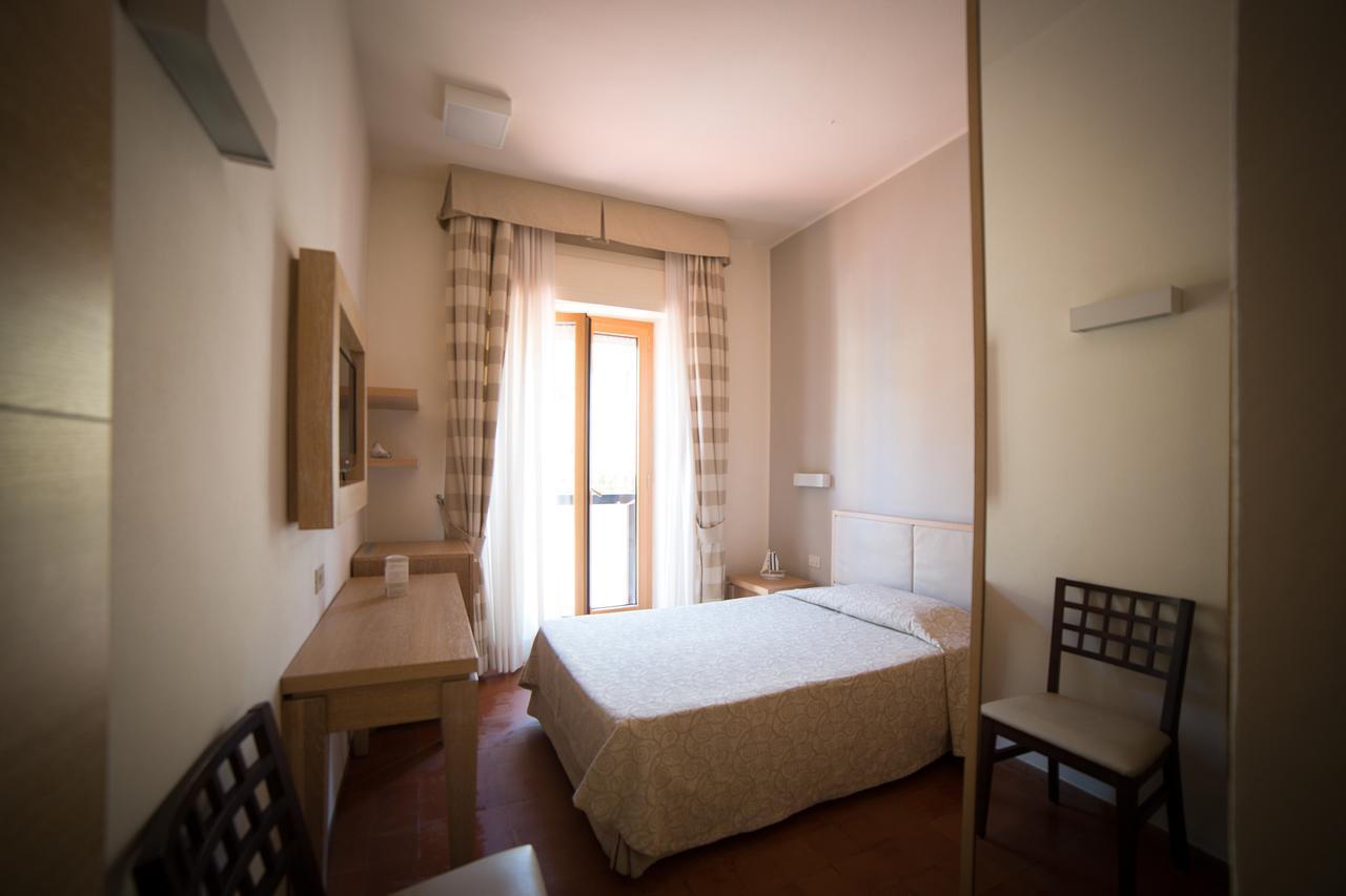 Hotel Miramare Castiglione della Pescaia Buitenkant foto