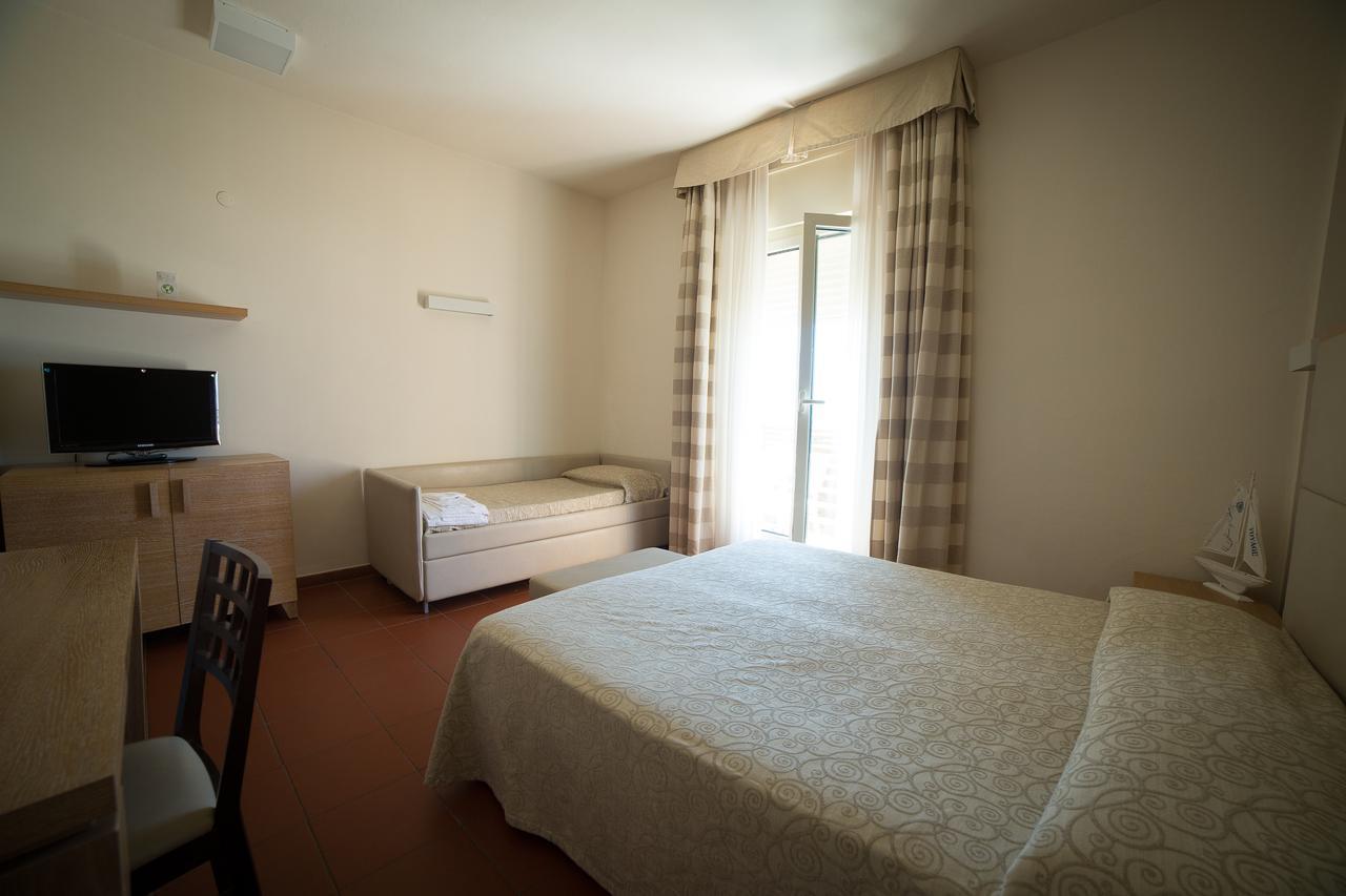 Hotel Miramare Castiglione della Pescaia Buitenkant foto