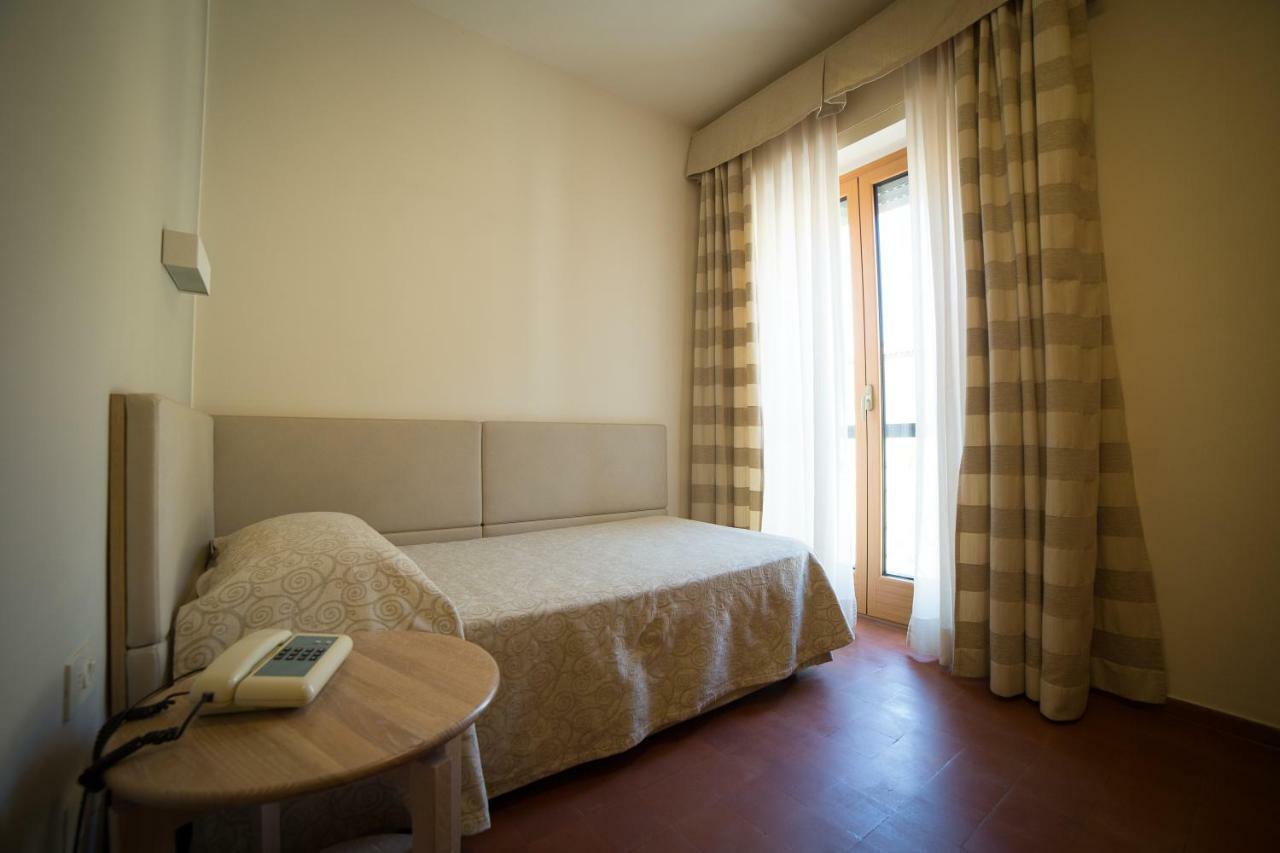 Hotel Miramare Castiglione della Pescaia Buitenkant foto